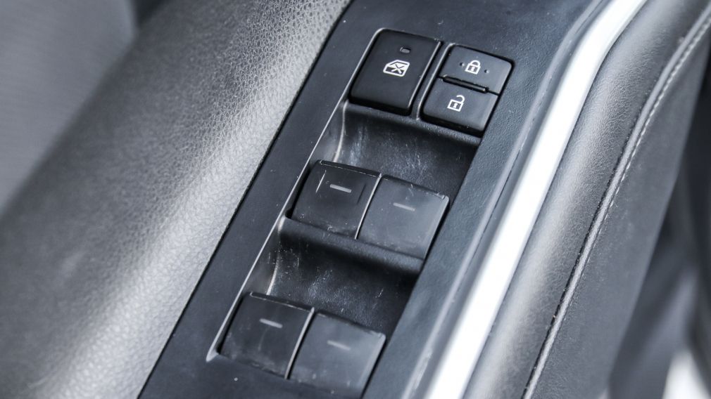 Toyota Highlander LE 2023 d&rsquo;occasion à vendre - 10