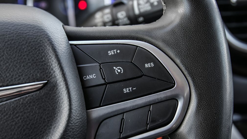 Chrysler Grand Caravan SXT 2022 d&rsquo;occasion à vendre - 17