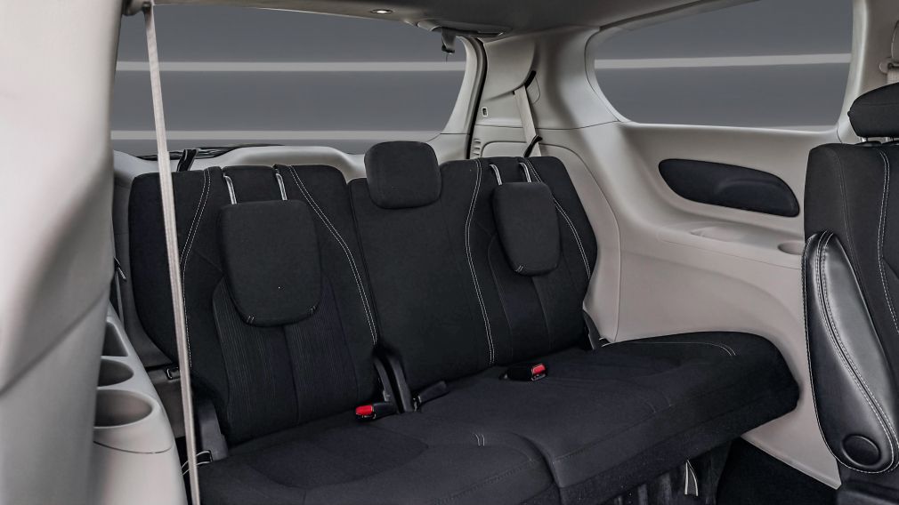 Chrysler Grand Caravan SXT 2022 d&rsquo;occasion à vendre - 27