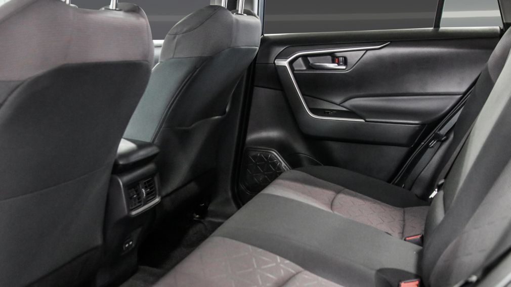 Toyota Rav 4 Hybrid XLE 2024 d&rsquo;occasion à vendre - 21