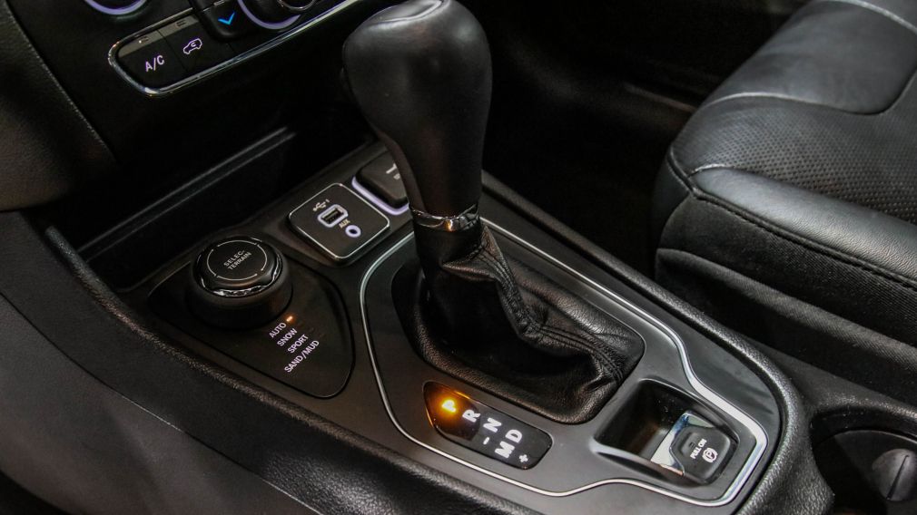 Jeep Cherokee High Altitude 2021 d&rsquo;occasion à vendre - 21