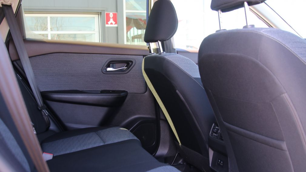 Nissan Rogue SV Moonroof 2023 d&rsquo;occasion à vendre - 28