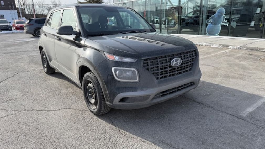 Hyundai Venue Essential 2021 d&rsquo;occasion à vendre - 1