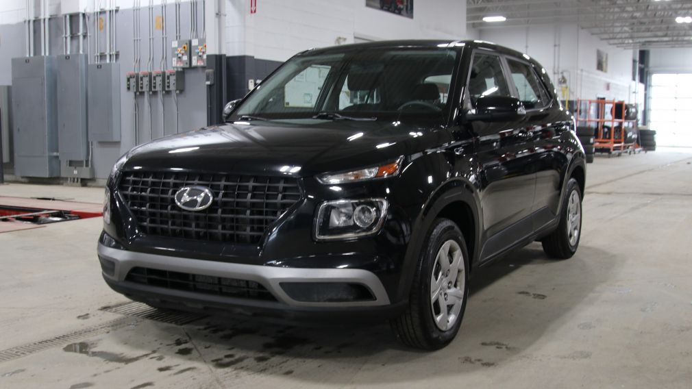 Hyundai Venue Essential 2021 d&rsquo;occasion à vendre - 3