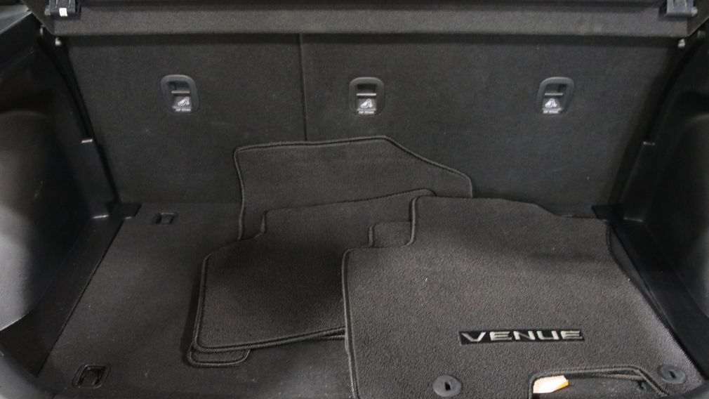 Hyundai Venue Essential 2021 d&rsquo;occasion à vendre - 26