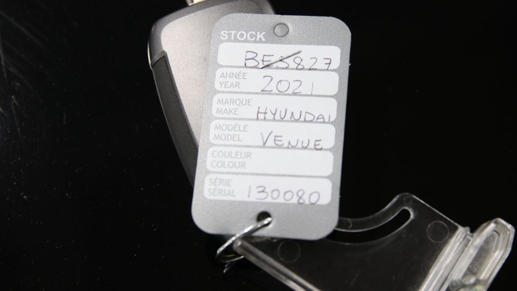 Hyundai Venue Essential 2021 d&rsquo;occasion à vendre - 28