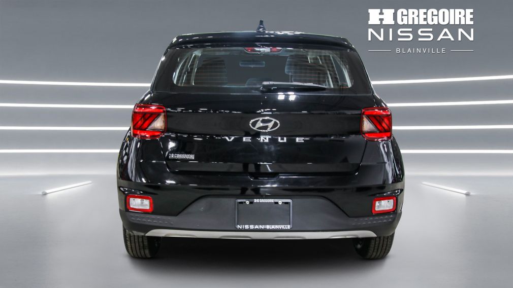 Hyundai Venue Essential 2021 d&rsquo;occasion à vendre - 6