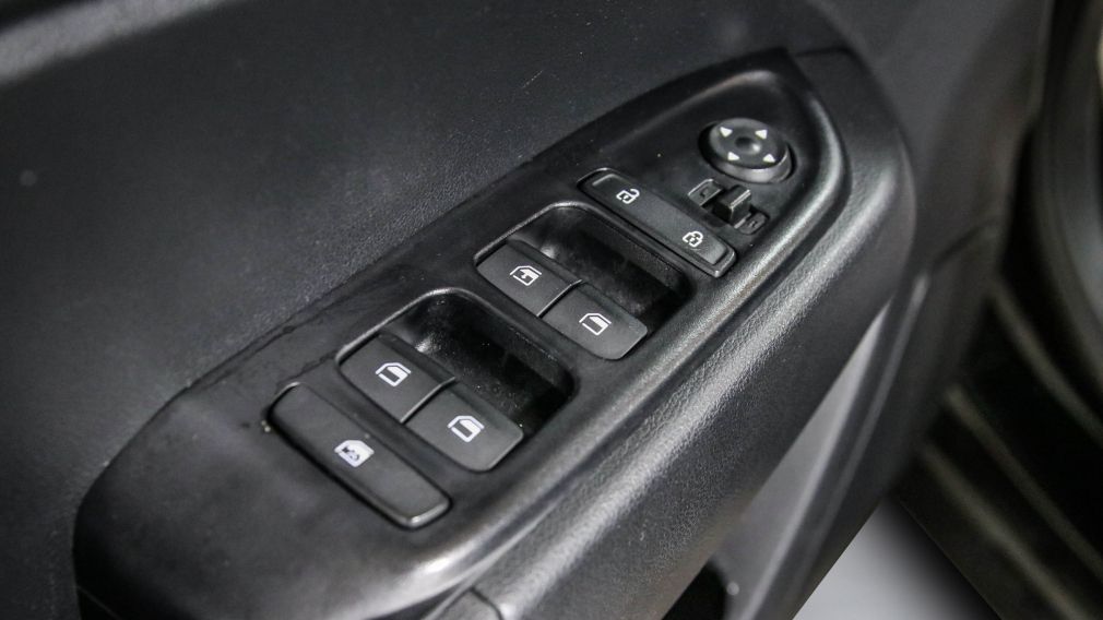 Hyundai Venue Essential 2021 d&rsquo;occasion à vendre - 10