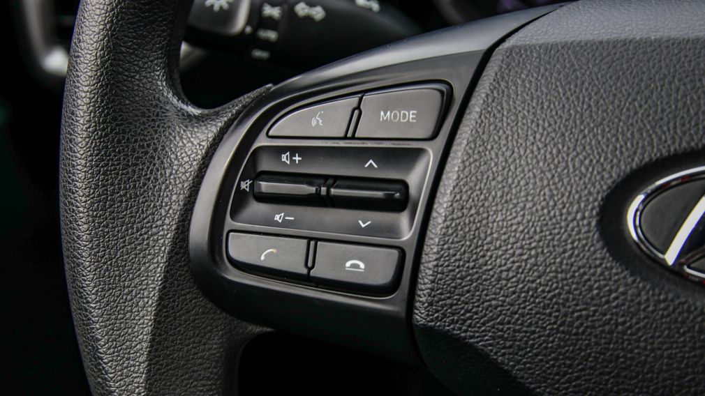 Hyundai Venue Essential 2021 d&rsquo;occasion à vendre - 15