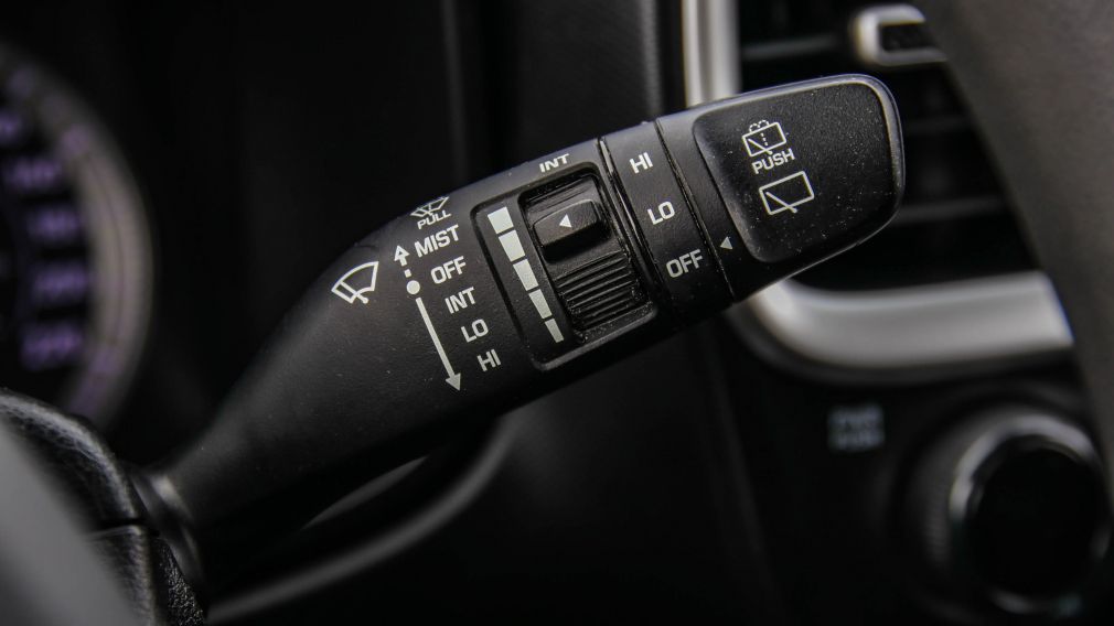 Hyundai Venue Essential 2021 d&rsquo;occasion à vendre - 18