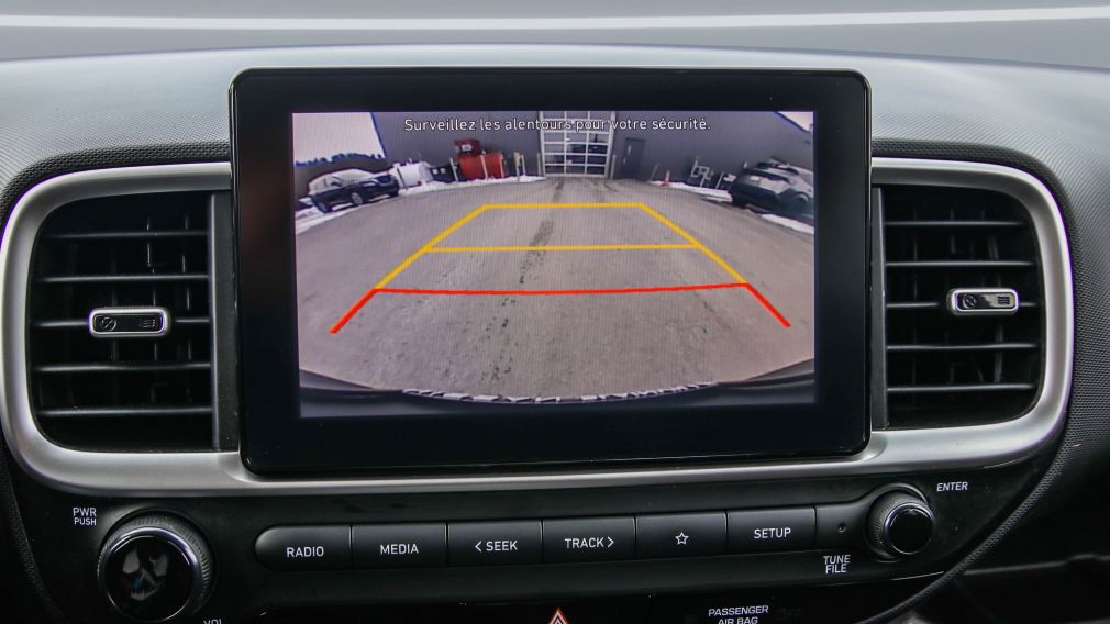 Hyundai Venue Essential 2021 d&rsquo;occasion à vendre - 20