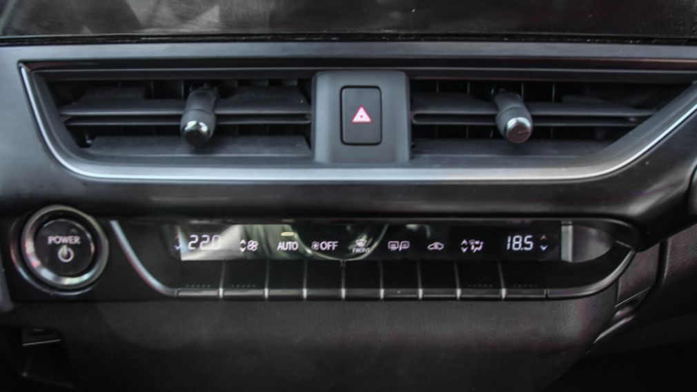 Lexus UX UX 250h 2023 d&rsquo;occasion à vendre - 17
