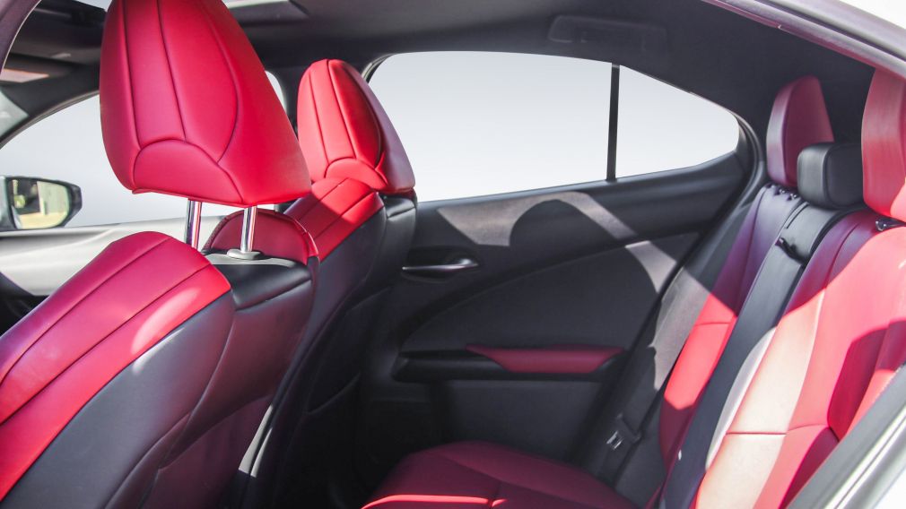 Lexus UX UX 250h 2023 d&rsquo;occasion à vendre - 27