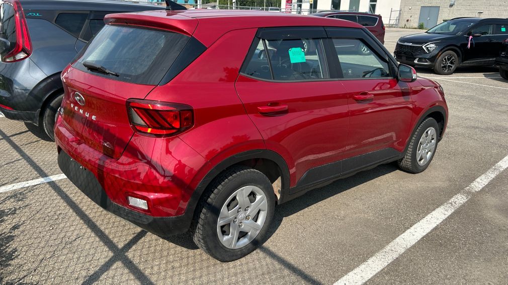 Hyundai Venue Essential 2020 d&rsquo;occasion à vendre - 5