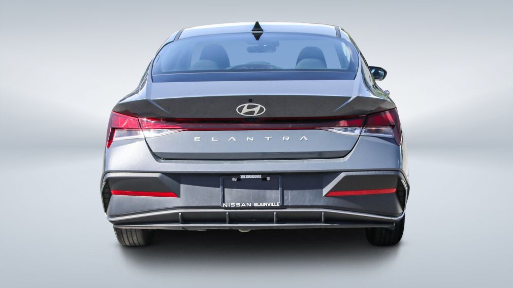 Hyundai Elantra Preferred 2024 d&rsquo;occasion à vendre - 6