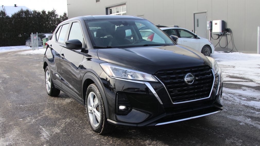 Nissan Kicks S