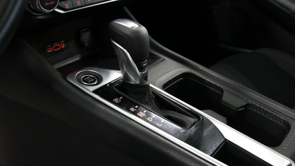 Nissan Sentra SV 2022 d&rsquo;occasion à vendre - 21