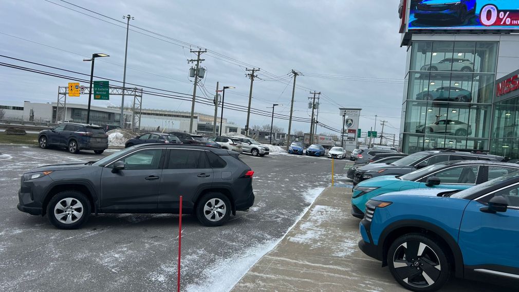 Toyota Rav 4 LE 2020 d&rsquo;occasion à vendre - 4