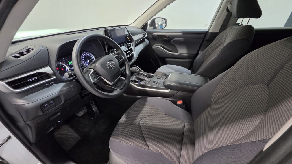Toyota Highlander LE 2023 d&rsquo;occasion à vendre - 16