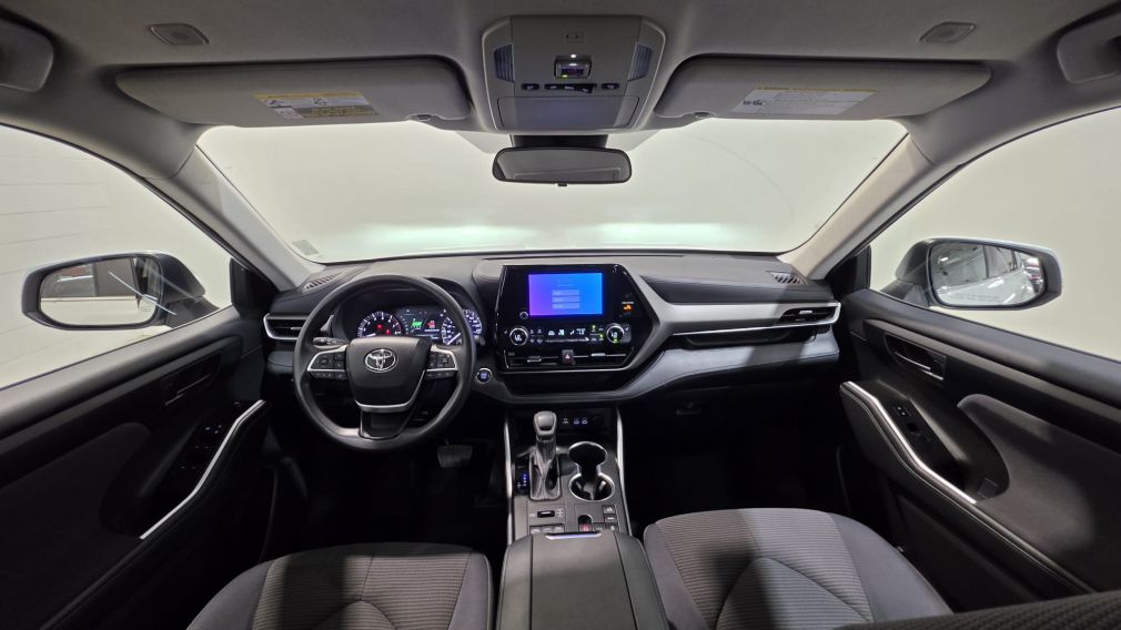 Toyota Highlander LE 2023 d&rsquo;occasion à vendre - 18