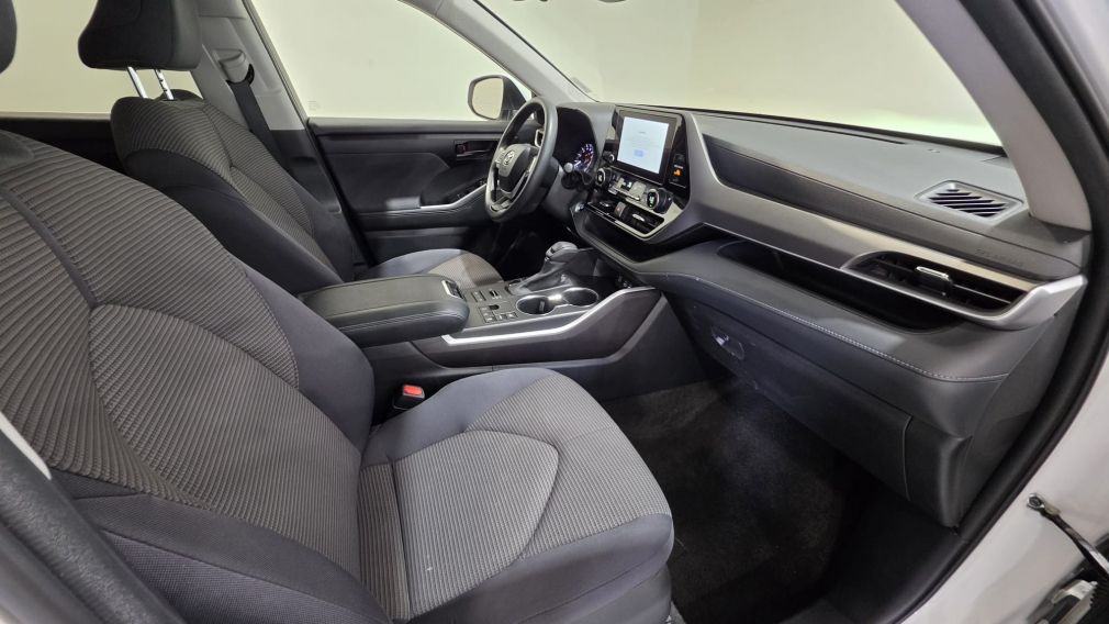 Toyota Highlander LE 2023 d&rsquo;occasion à vendre - 25