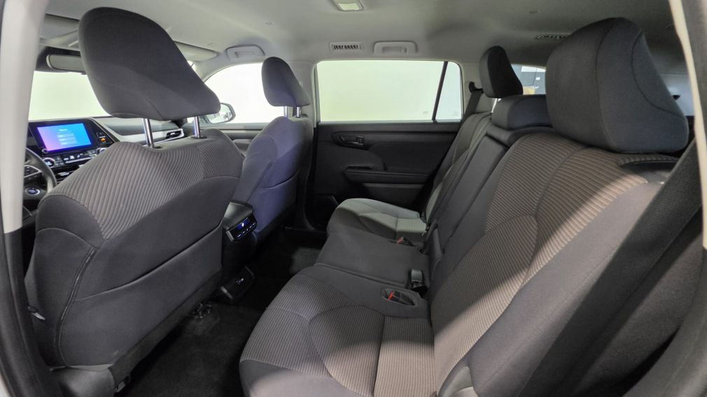 Toyota Highlander LE 2023 d&rsquo;occasion à vendre - 26