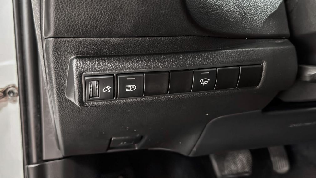 Toyota Corolla LE 2021 d&rsquo;occasion à vendre - 12