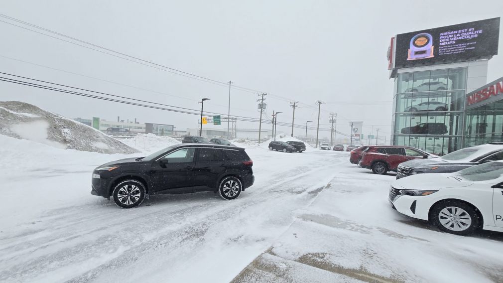 Nissan Rogue SV Moonroof 2023 d&rsquo;occasion à vendre - 4