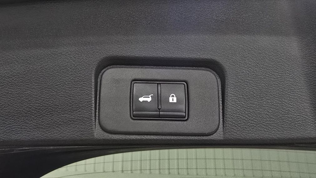 Nissan Rogue SV Moonroof 2024 d’occasion à vendre - 24