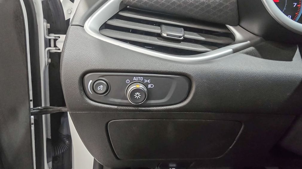 Chevrolet Malibu 1LT 2023 d&rsquo;occasion à vendre - 12