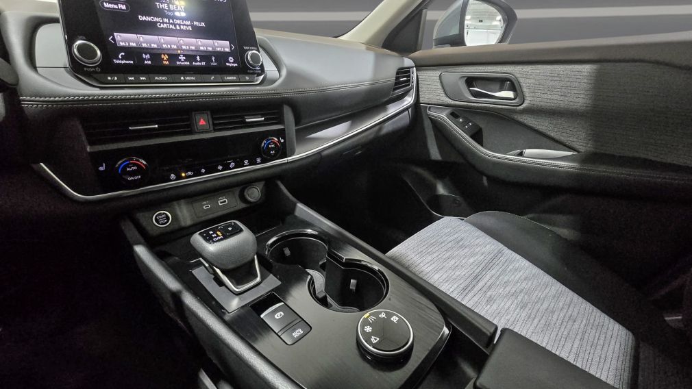 Nissan Rogue SV Moonroof 2023 d’occasion à vendre - 22