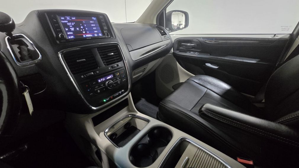 Dodge GR Caravan Crew Plus 2018 d&rsquo;occasion à vendre - 19
