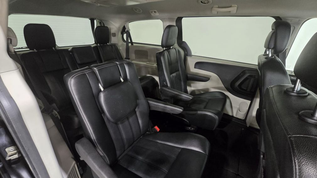 Dodge GR Caravan Crew Plus 2018 d&rsquo;occasion à vendre - 22