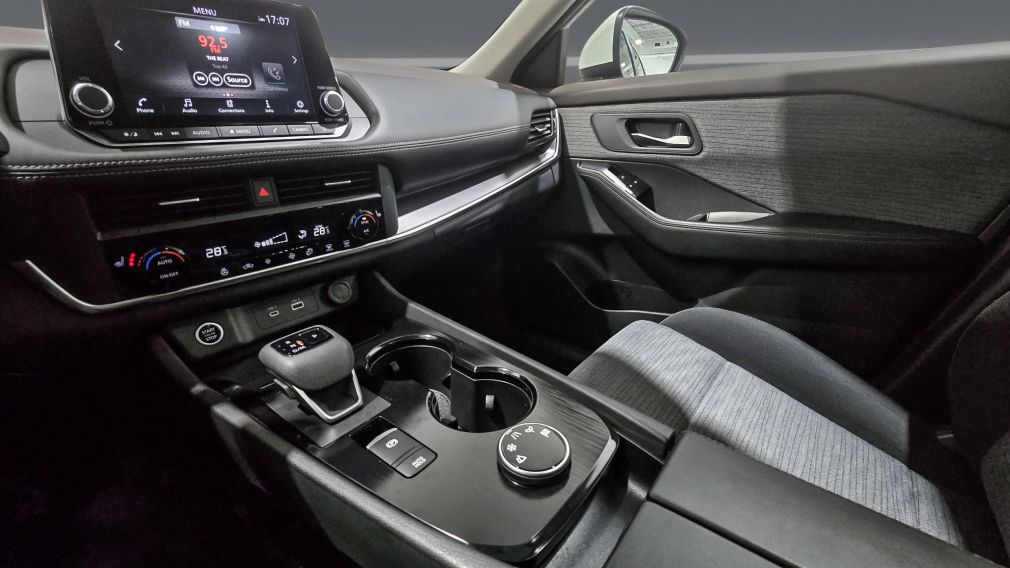 Nissan Rogue SV Moonroof 2023 d’occasion à vendre - 26