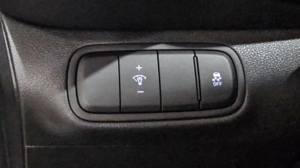 Hyundai Venue Preferred 2023 d’occasion à vendre - 12