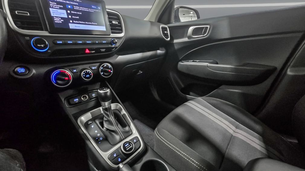Hyundai Venue Preferred 2023 d’occasion à vendre - 19