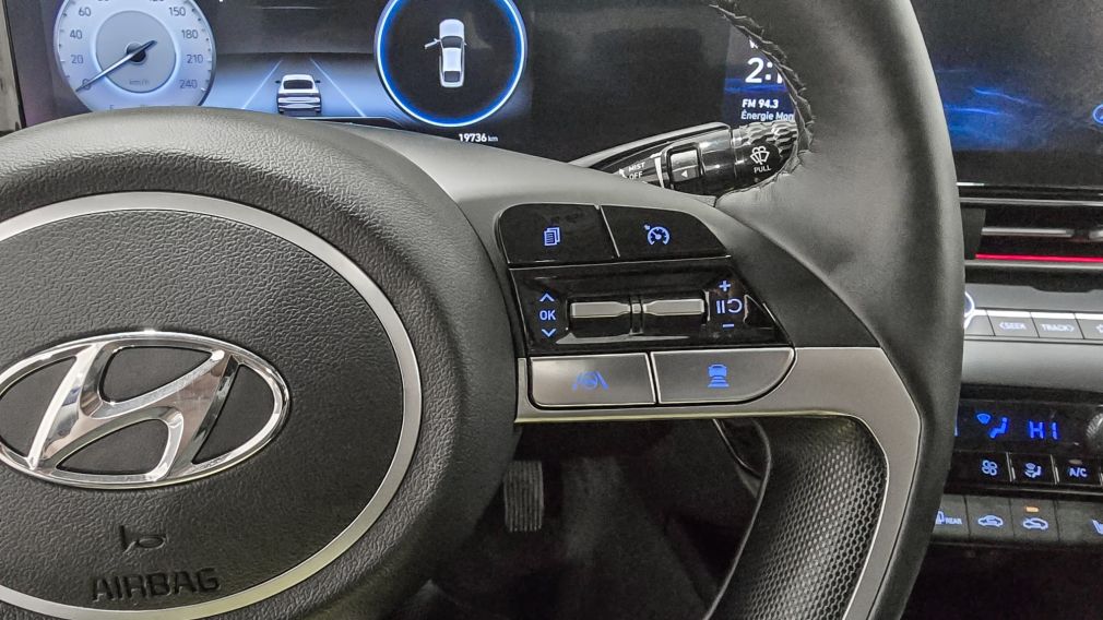 Hyundai Elantra Luxury 2023 d&rsquo;occasion à vendre - 18