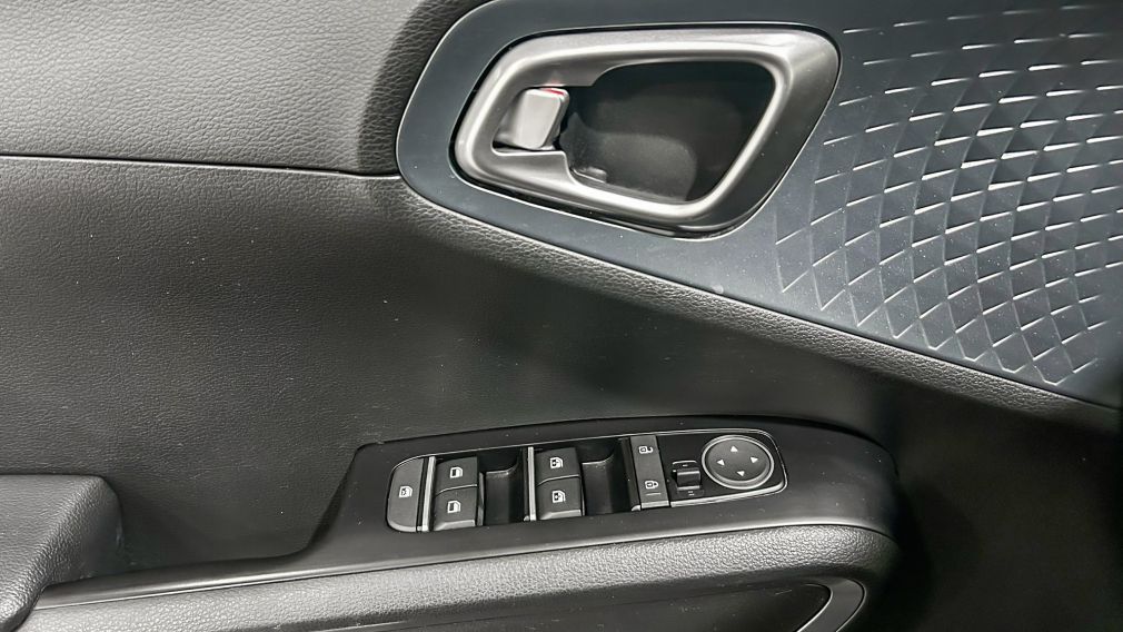 Kia Soul EX+ 2023 d&rsquo;occasion à vendre - 10