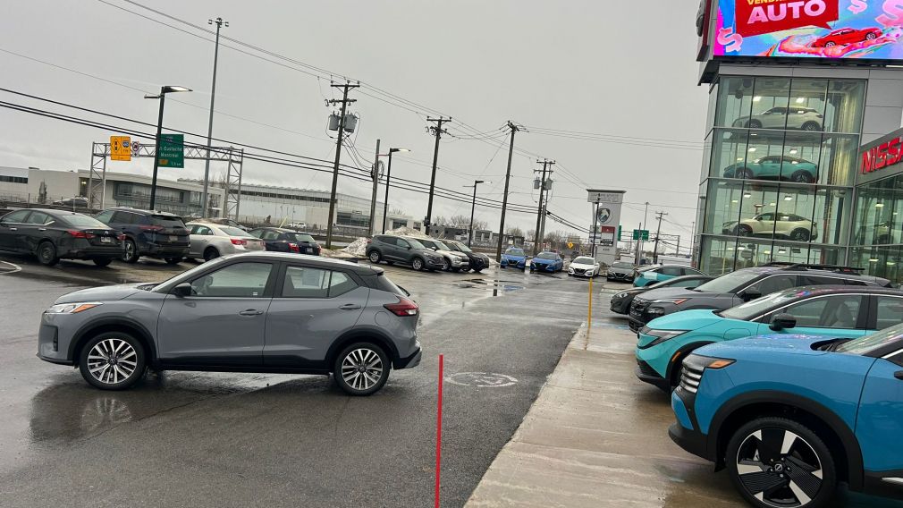 Nissan Kicks SV 2024 d&rsquo;occasion à vendre - 4