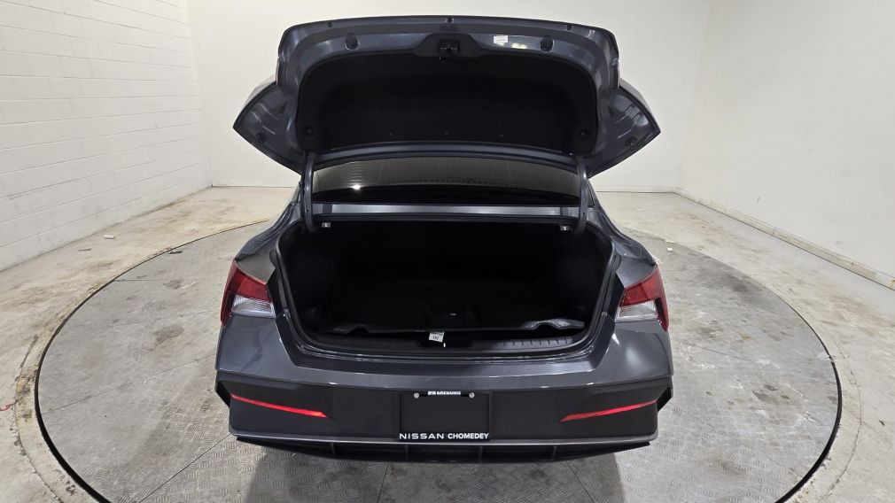 Hyundai Elantra Preferred 2024 d&rsquo;occasion à vendre - 28