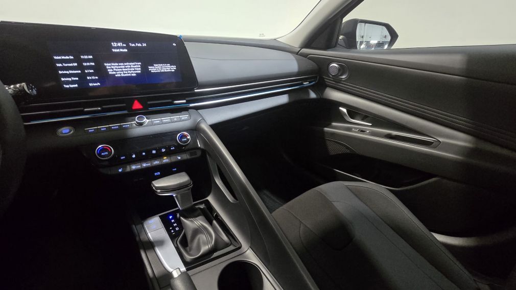 Hyundai Elantra Preferred 2024 d&rsquo;occasion à vendre - 19