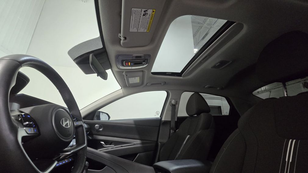 Hyundai Elantra Preferred 2024 d&rsquo;occasion à vendre - 13