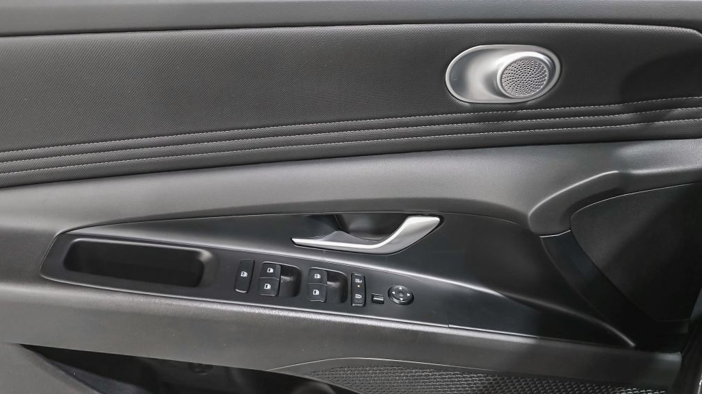 Hyundai Elantra Preferred 2024 d&rsquo;occasion à vendre - 11