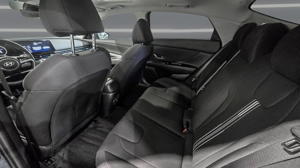 Hyundai Elantra Preferred 2024 d&rsquo;occasion à vendre - 28