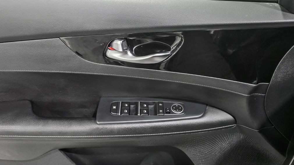Kia Forte EX 2020 d&rsquo;occasion à vendre - 13