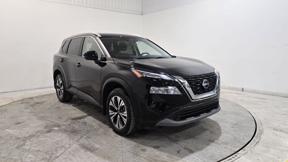 Nissan Rogue SV Moonroof