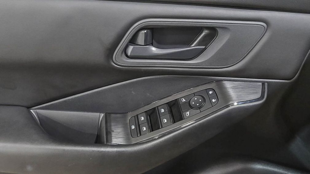 Nissan Rogue S 2024 d&rsquo;occasion à vendre - 11