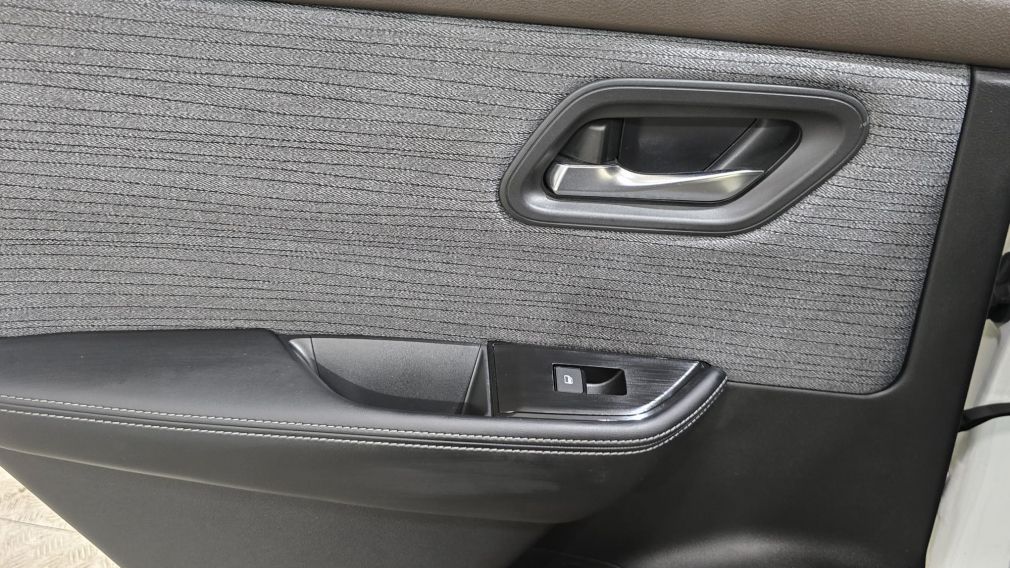 Nissan Rogue SV Moonroof 2023 d&rsquo;occasion à vendre - 24