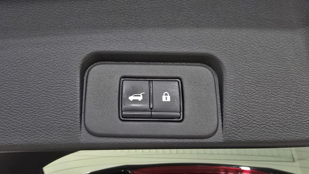 Nissan Rogue SL 2023 d&rsquo;occasion à vendre - 21