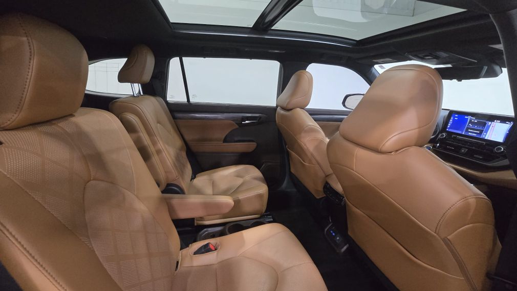 Toyota Highlander Limited 2022 d&rsquo;occasion à vendre - 21